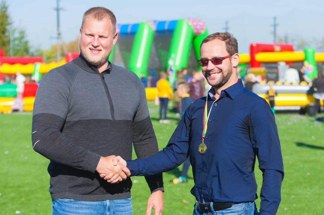 Vilkijoje atidarytas rekonstruotas stadionas