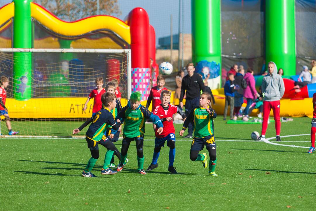 Vilkijoje atidarytas rekonstruotas stadionas
