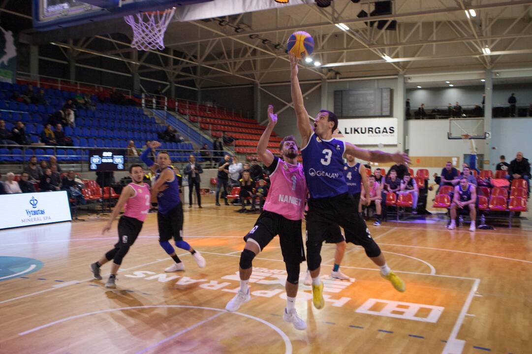Lietuvos 3x3 krepšinio čempionate Garliavoje – ir Kauno rajono mėnesio žmogaus apdovanojimas