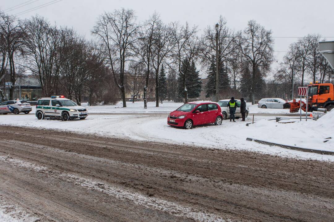 Sudėtingos eismo sąlygos Kaune