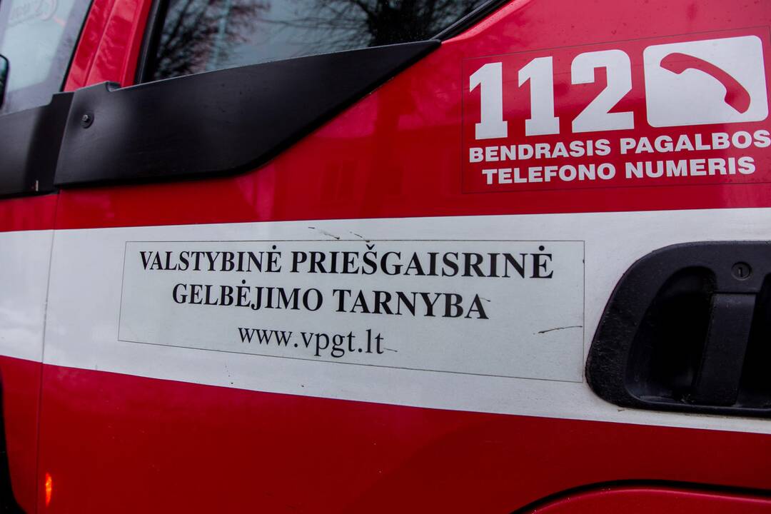 Žaliakalnyje užsidegė neišvalytas kaminas