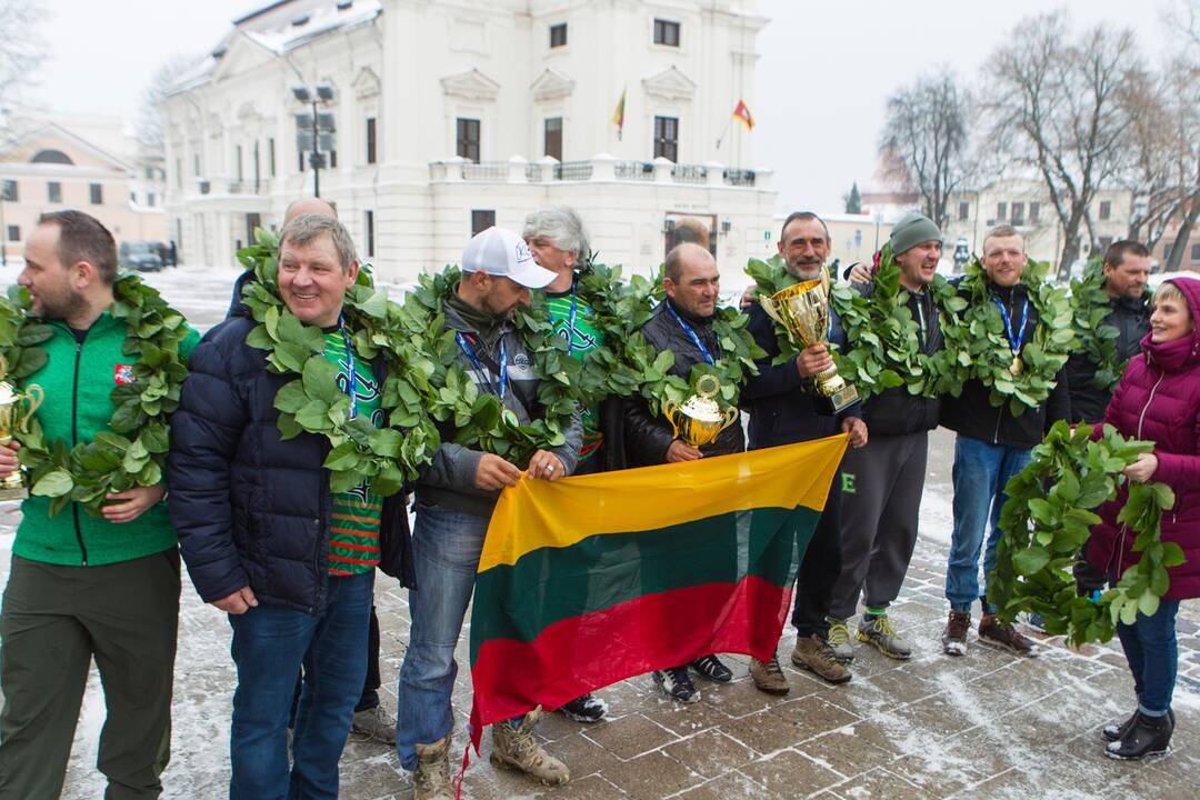 Poledinės žūklės čempionų sutikimas Kaune