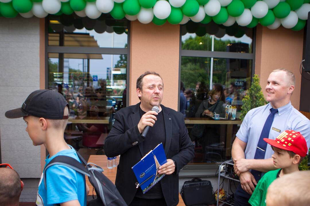 Žvaigždžių alėjoje – B. Davieso delno įspaudas