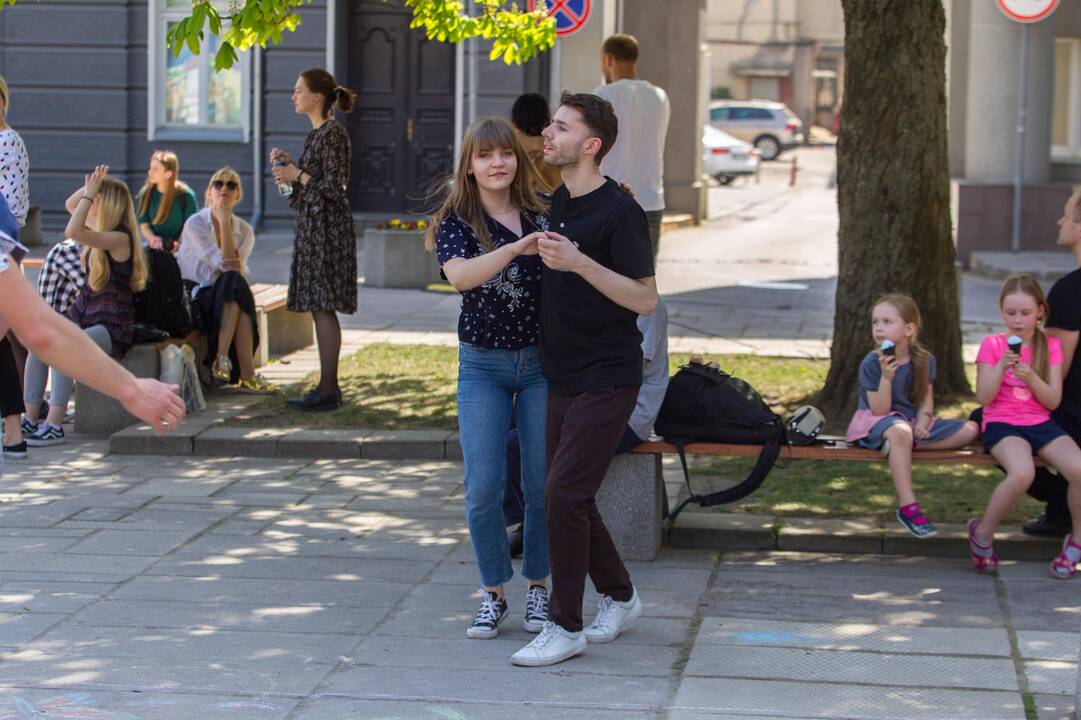 Džiazo gatvės šokiai