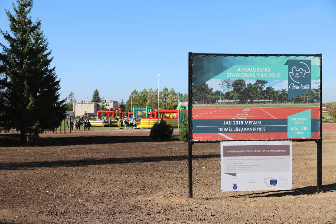 Vilkijoje atidarytas rekonstruotas stadionas