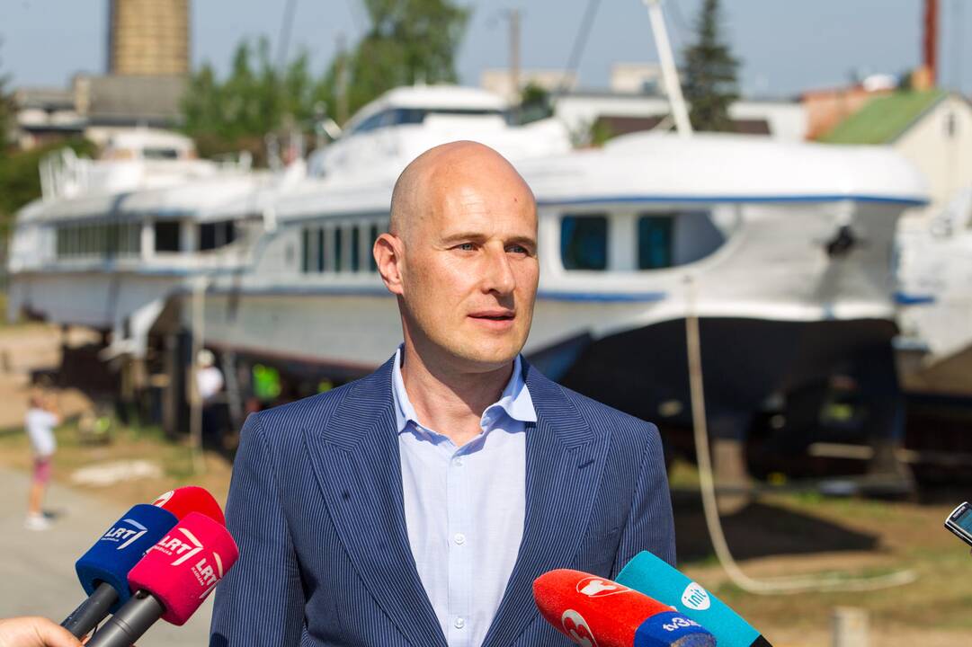 Legendinė greitaeigė „Raketa“ nuleista į Nemuną