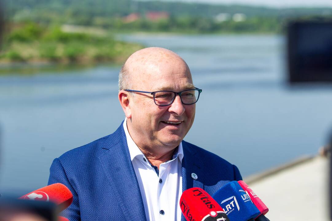 Legendinė greitaeigė „Raketa“ nuleista į Nemuną