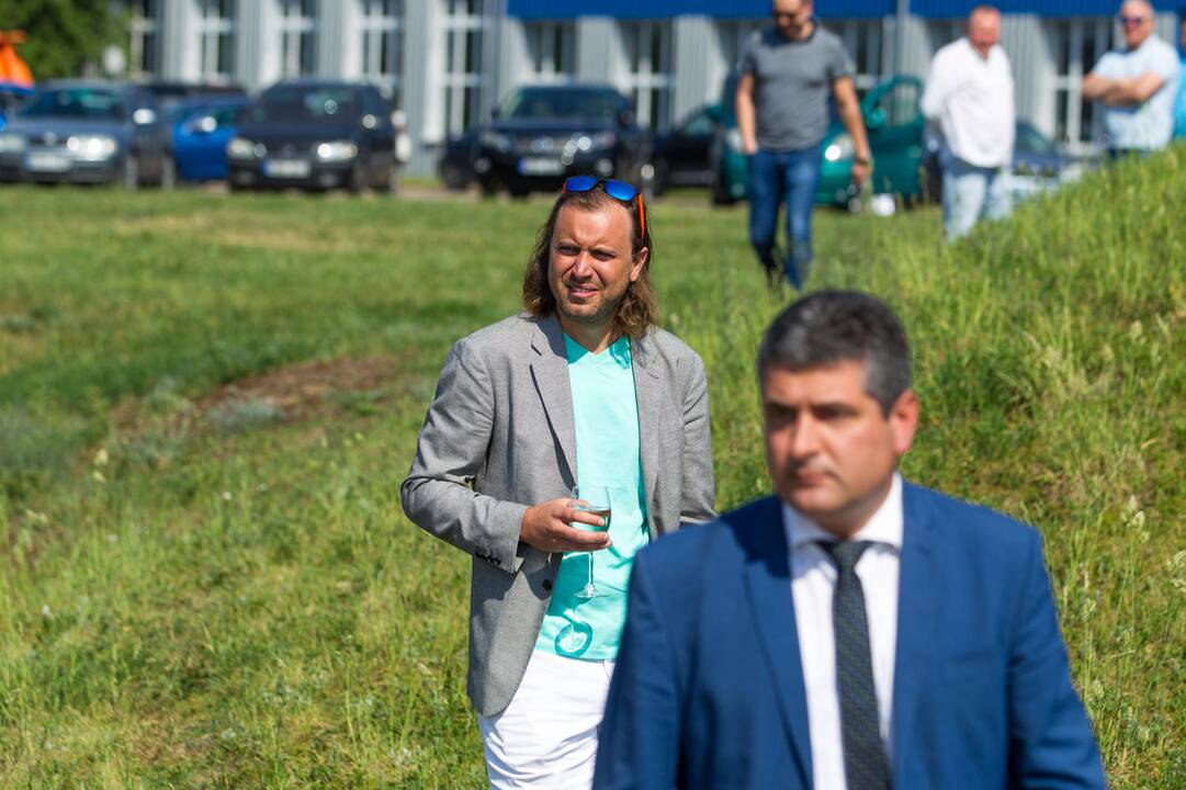 Legendinė greitaeigė „Raketa“ nuleista į Nemuną