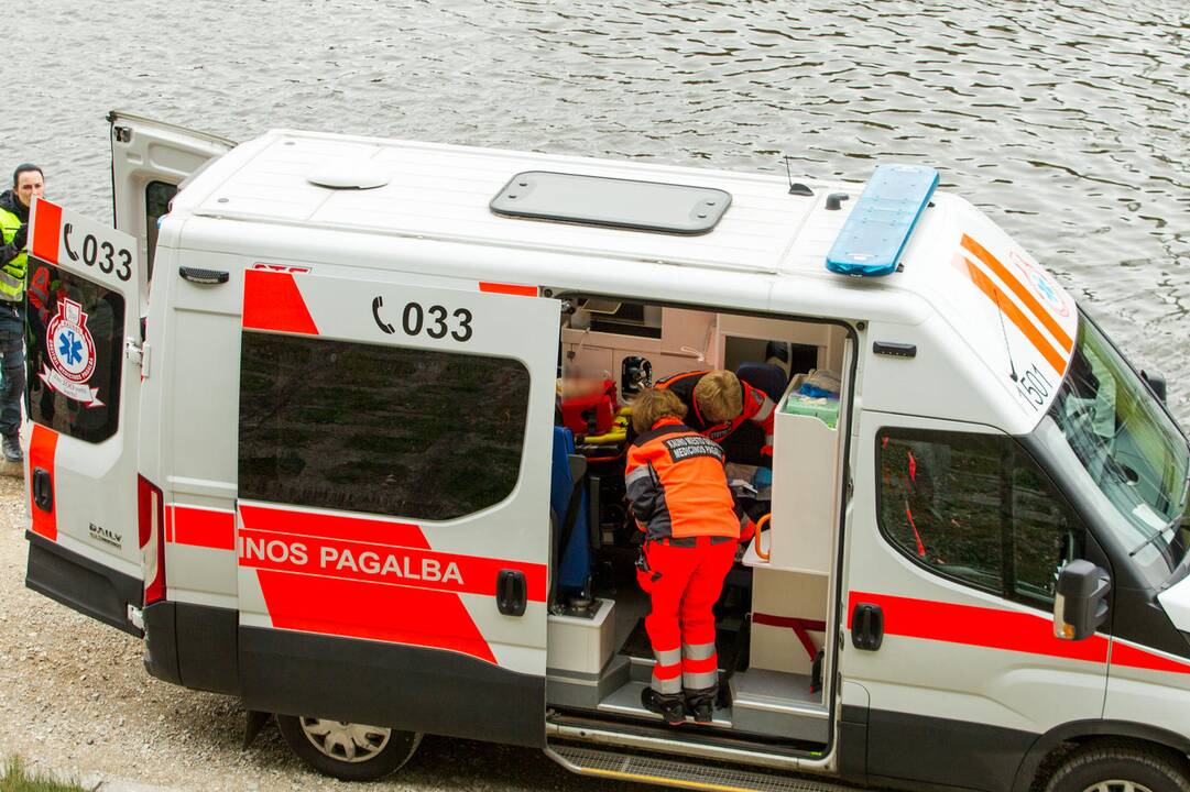 Nelaimė „Akropolio“ prekybos centro aikštelėje