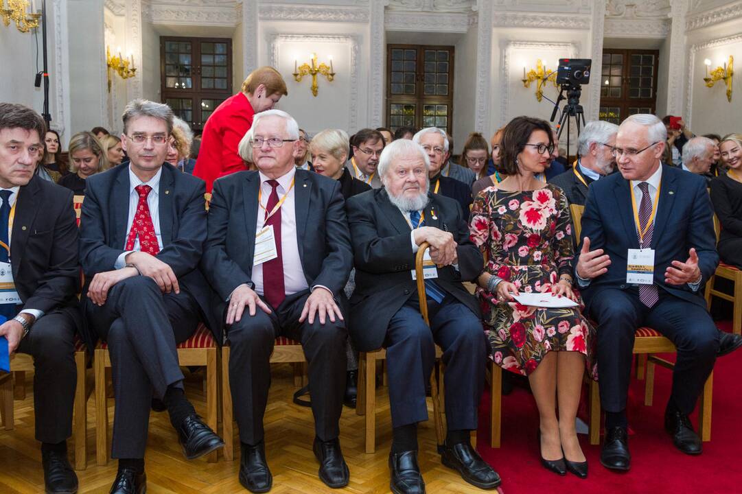 Pasaulio lietuvių mokslo simpoziumo atidarymas