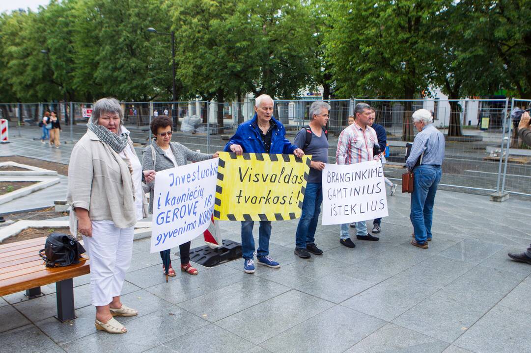 Protestavo, kad nepritrūktų vandens
