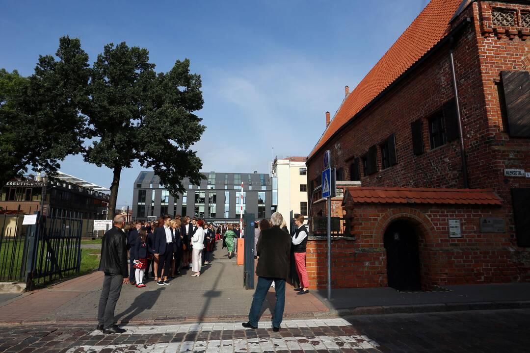 Mokslo metų pradžia miestą pripildė klegesio