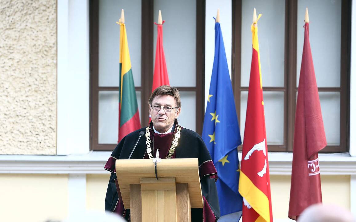 Mokslo metų pradžia miestą pripildė klegesio