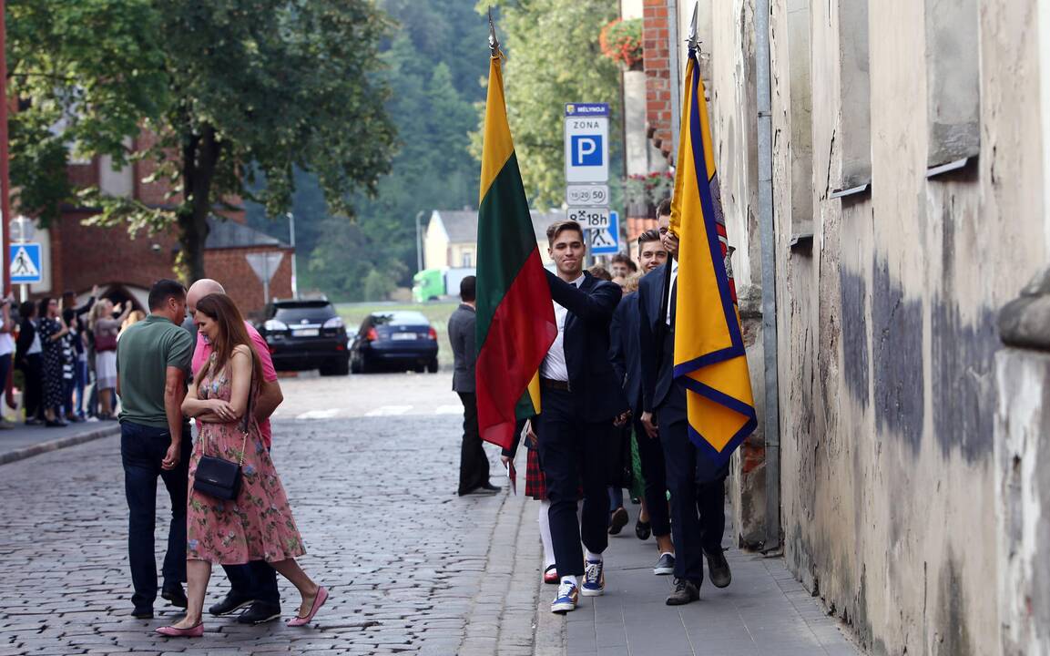 Mokslo metų pradžia miestą pripildė klegesio