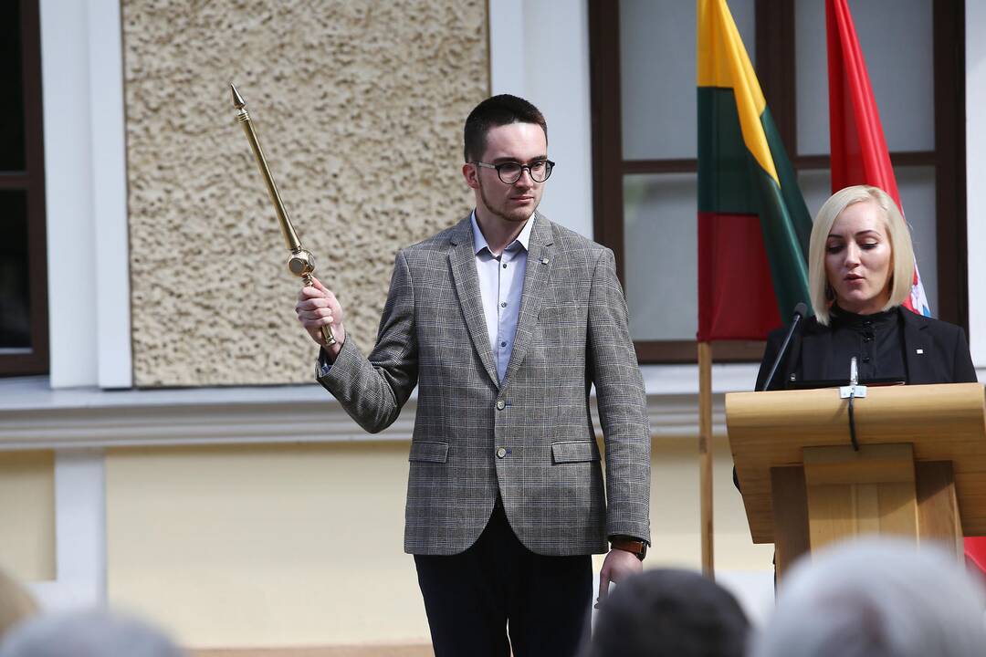 Mokslo metų pradžia miestą pripildė klegesio