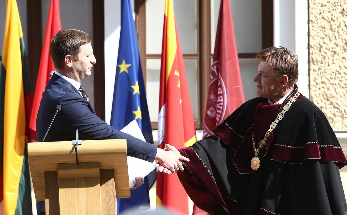 Mokslo metų pradžia miestą pripildė klegesio