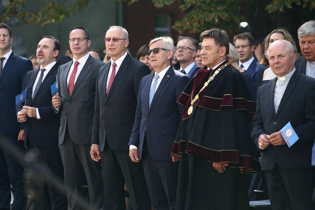 Mokslo metų pradžia miestą pripildė klegesio