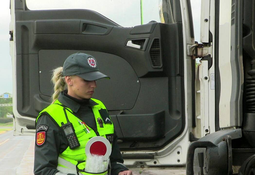 Girtas vilkiko vairuotojas uždarytas į areštinę