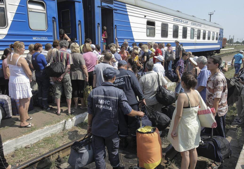 Ukrainos rytuose pabėgėlių kolona nukentėjo nuo raketų smūgio