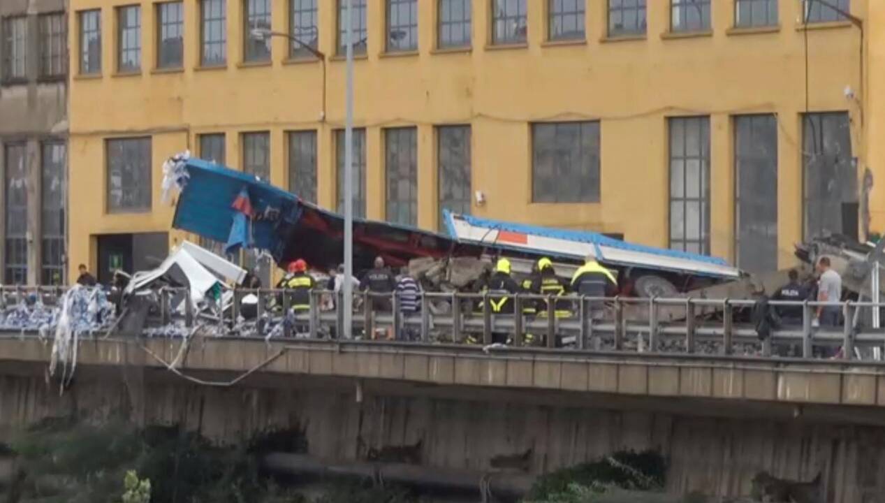 Nugriuvęs viadukas Italijoje