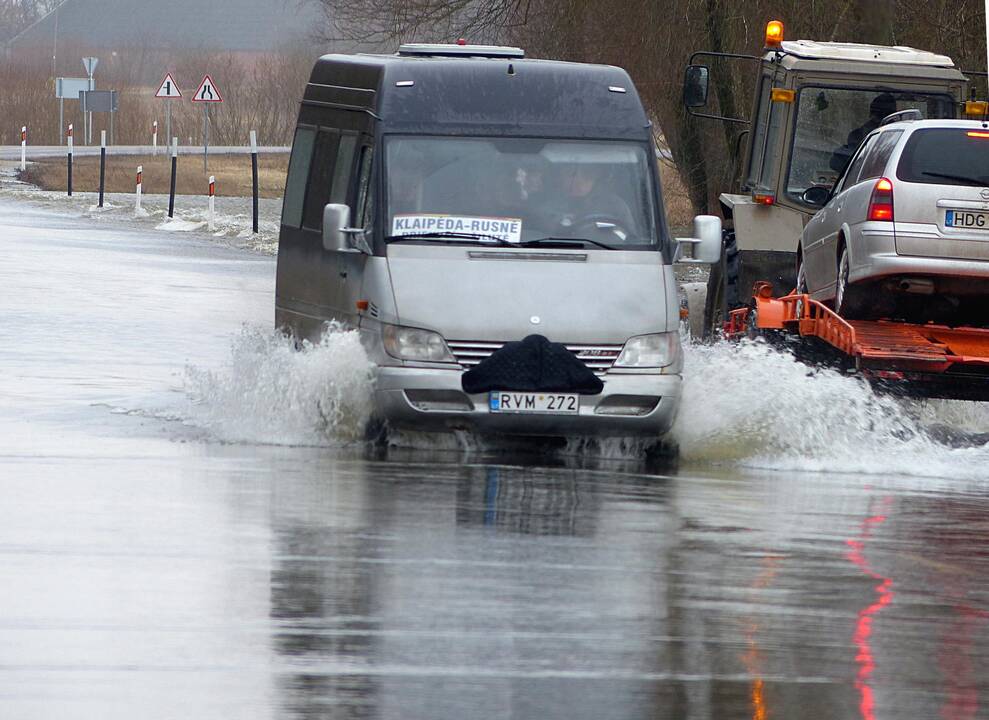 Pamaryje apsemtas Rusnės kelias