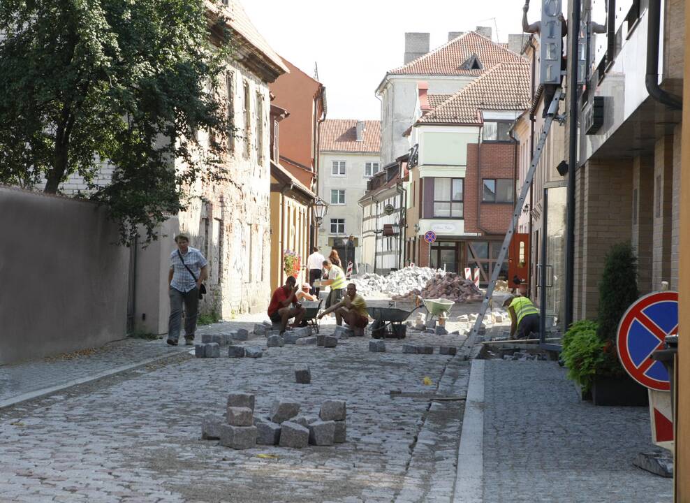 Darbai: dalis Daržų gatvės jau išklota danga.