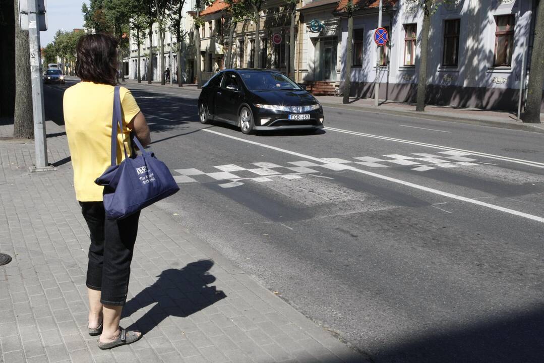 Pokyčiai: uostamiesčio gatvėse jau nebėra plastikinių automobilių greitį mažinančių įrenginių.