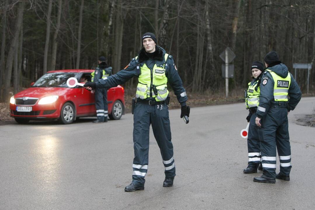 Reidai: kiekvieną savaitgalį pareigūnai rengia patikrinimus, apie tai skelbiama ir iš anksto, dažną kartą jie nutveria neblaivių vairuotojų.