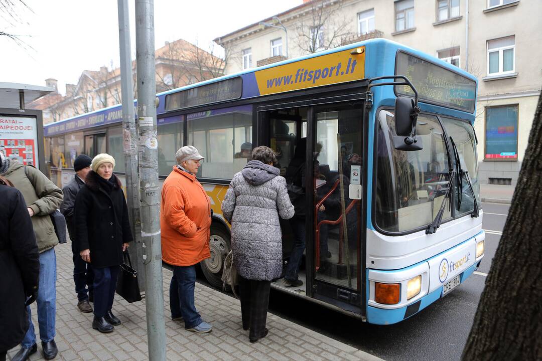 Peržiūrėjo autobusų tvarkaraščius