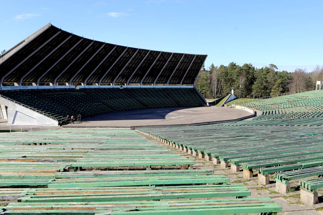 Vasaros estrados laisvalaikio komplekso atsiradimo planai sunkiai juda į priekį.