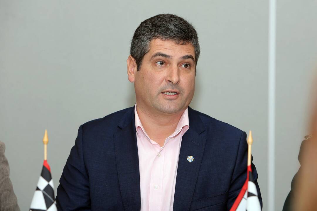 Gerovė: Neringos savivaldybės administracijos direktorius A.Vyšniauskas jaučiasi ramus – dėl dukros buto jam į skverną esą neįkibs nei STT, nei VTEK.