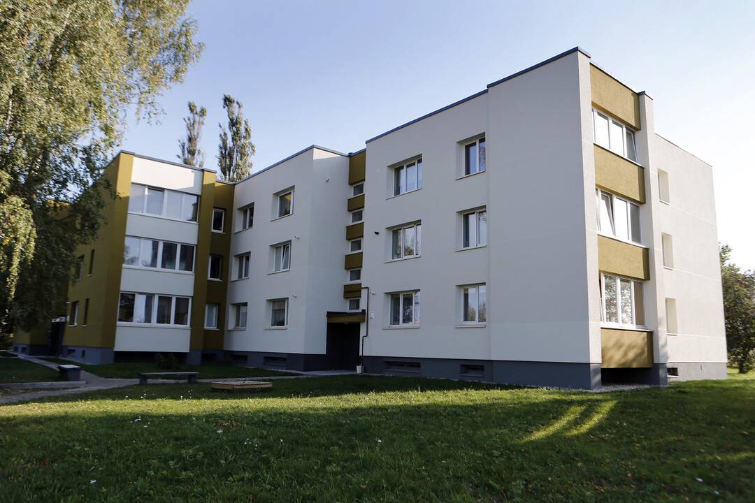Iššūkis: nors Taikos pr. 7 daugiabučiame name administratoriui teko ieškoti naujo rangovo, kuris baigtų darbus, gyventojai jau džiaugiasi rezultatais.