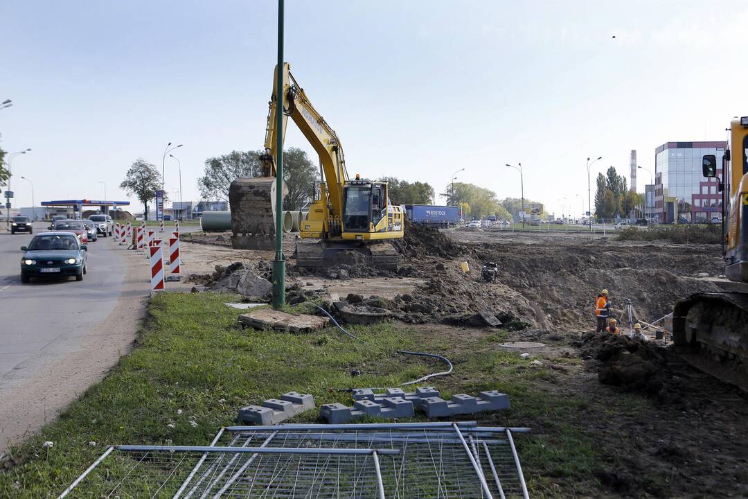 Darbai: vėl bus trikdomas eismas Tilžės gatvės žiedinėje sankryžoje. Šįkart – pietinėje pusėje.