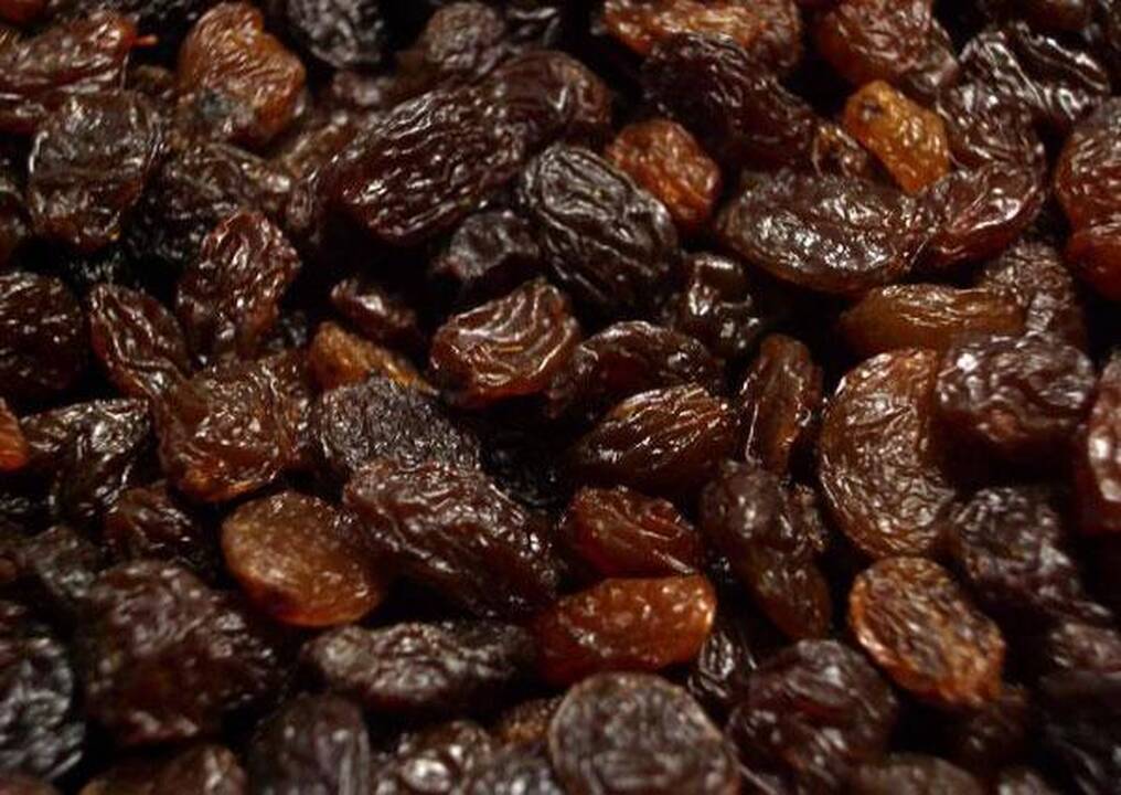 Eksperimentai: razinų valgymo kursą reikėtų kartoti du kartus per metus.