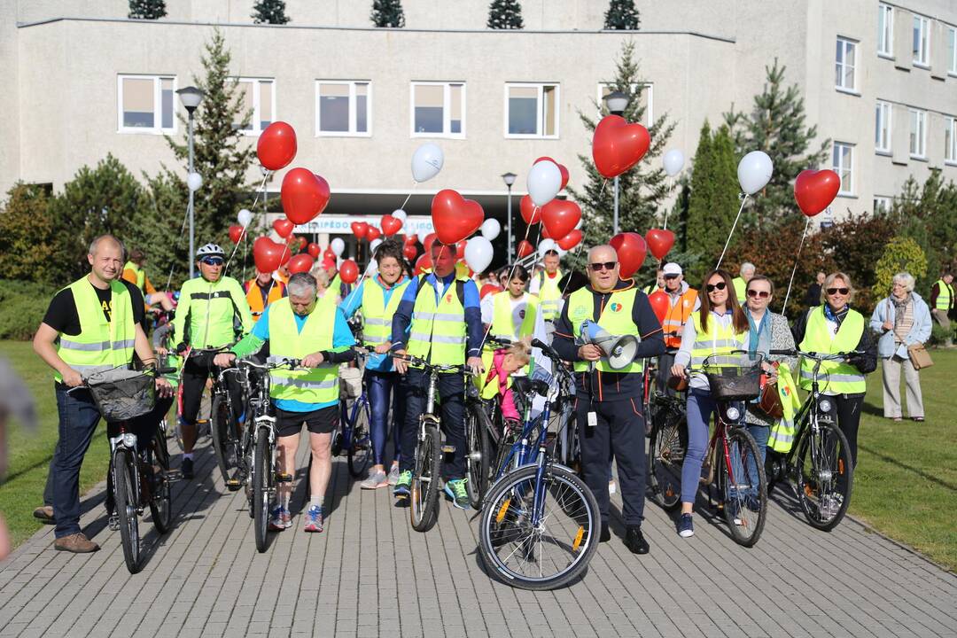Medikai kviečia nuo ligų pabėgti dviračiu