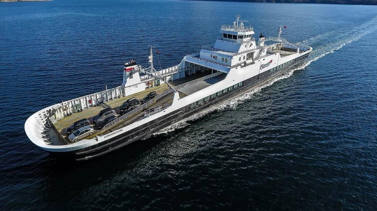 Naujovė: Norvegijoje plaukiojantis elektra varomas „Fjord1“ kompanijos keltas.