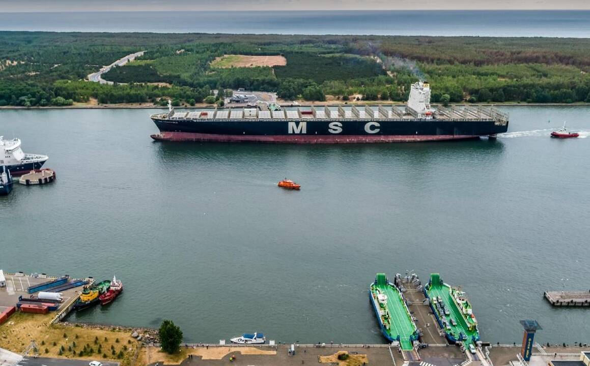 Trečiasis: prieš kelias dienas į Klaipėdos uostą atplaukė dar vienas „dičkis“ 366 m ilgio „MSC Fillippa“.