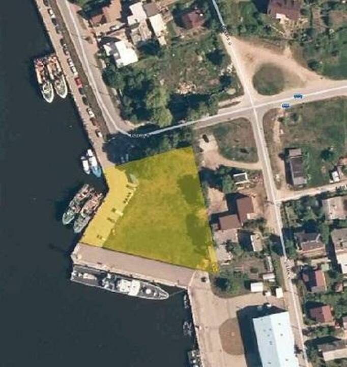 Pasirinkimas: naujoji Uosto direkcijos laivyno bazė kursis siauroje dalyje tarp žvejų uostelio, karinės prieplaukos ir gyvenamųjų namų.