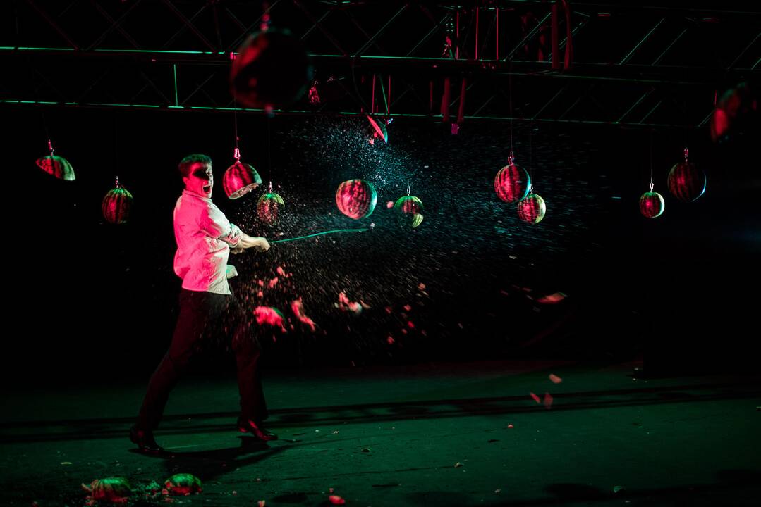„Jaunaties“ festivalio scenoje – „No awards“