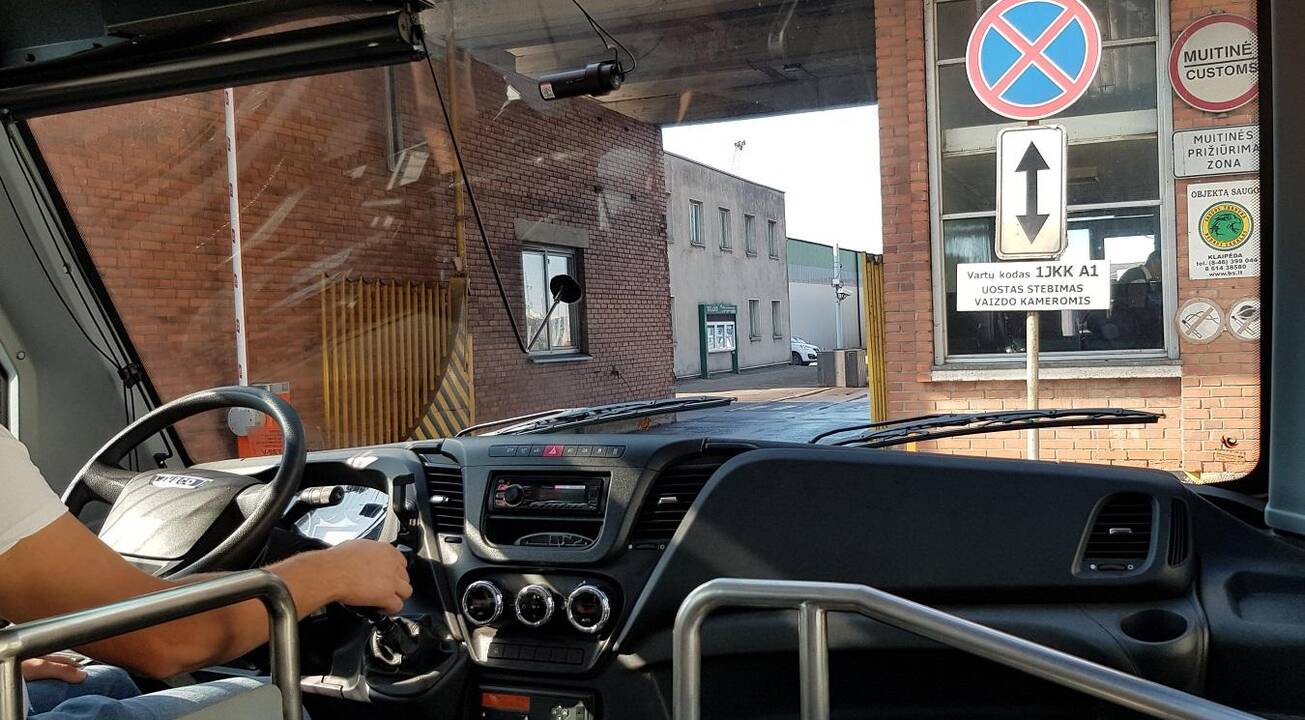 Tvarka: į uostą dažnai įvažiuoti būna lengviau nei įeiti pėsčiomis.