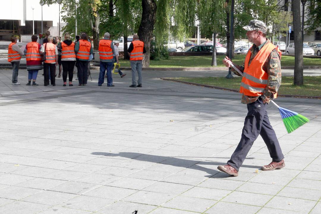 Kudirkos aikštėje - badaujančių kiemsargių protestas