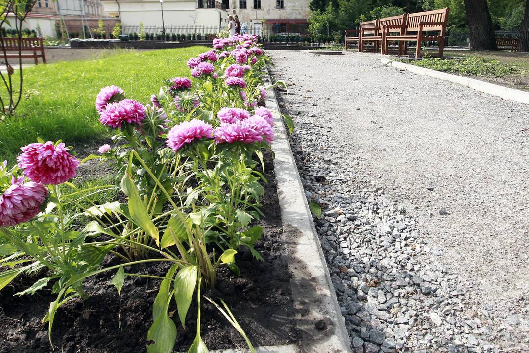 Žvilgsnis į netrukus atsidarysiantį Bernardinų sodą