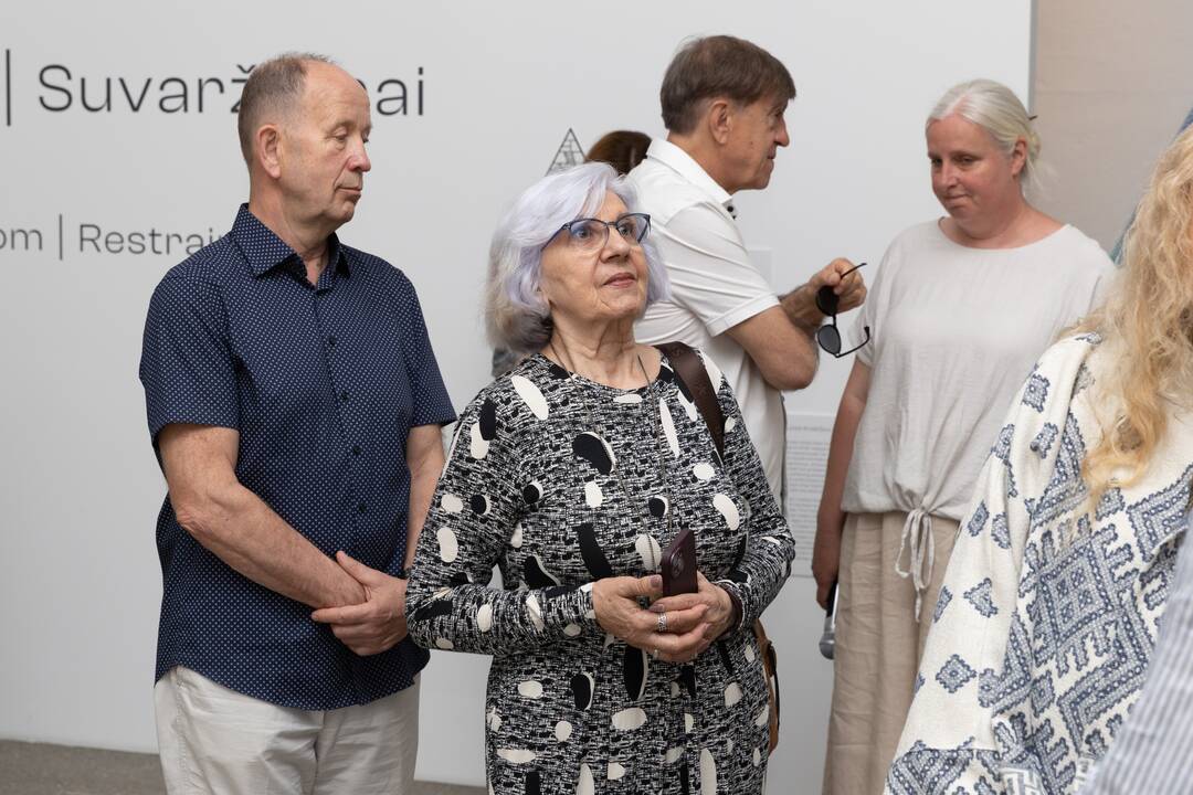 Vaikystės pusryčiai paveikslų galerijoje