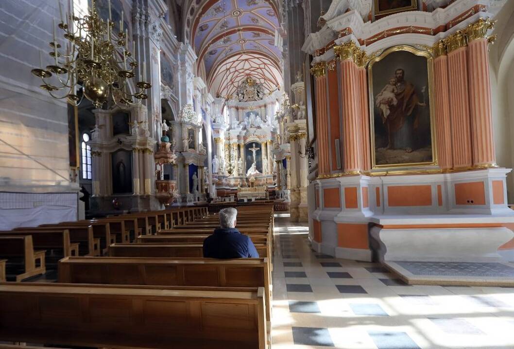 Bažnyčios šildymo klausimas – tikinčiųjų ar valstybės rūpestis?  