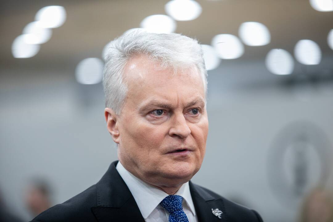 Nausėda kalbėjosi su JK premjeru: aptarė galimybę siųsti taikdarius į Ukrainą