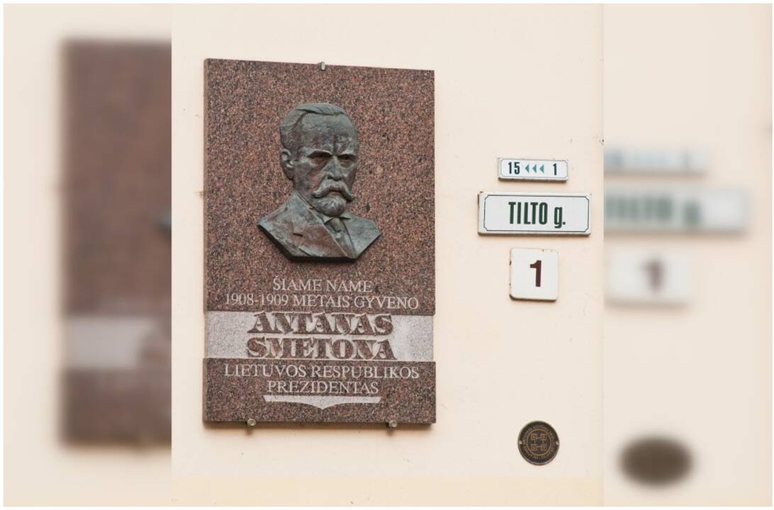 Ukmergėje atkurtas biustas prezidentui Antanui Smetonai