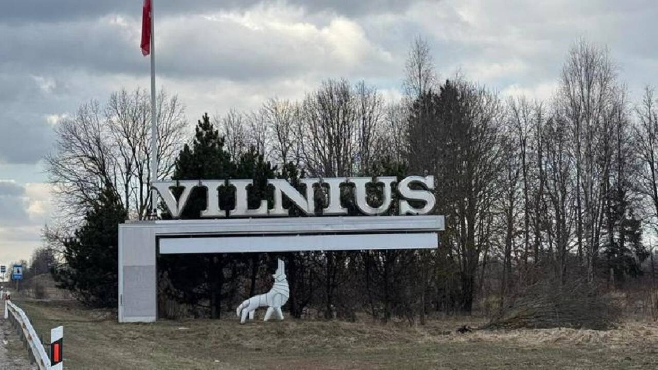 Mįslingas įvykis sostinėje: rastas baltarusiškas užrašas „Vilnius mūsų“ 