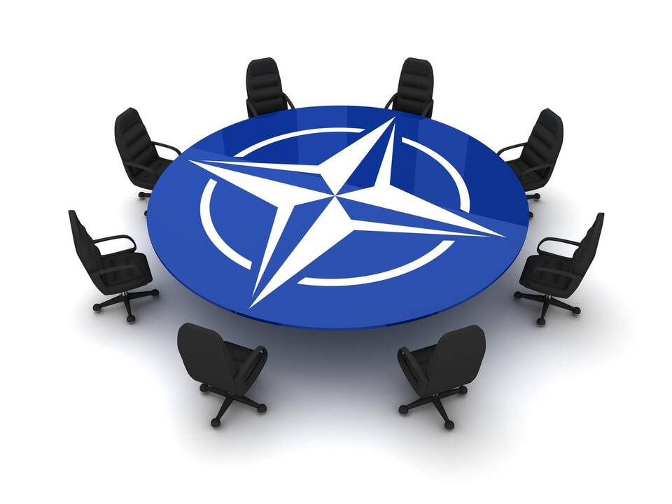 NATO neigia didinanti karo Europoje tikimybę