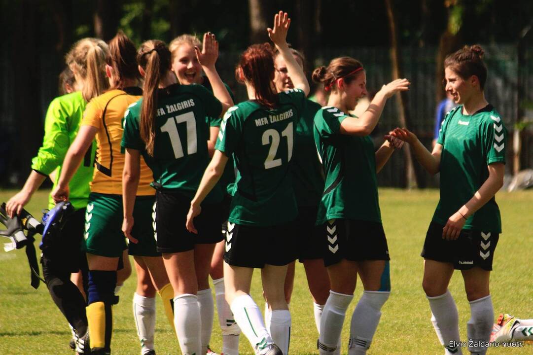 Lietuvos moterų futbolo mačuose – aikščių šeimininkių pergalės 