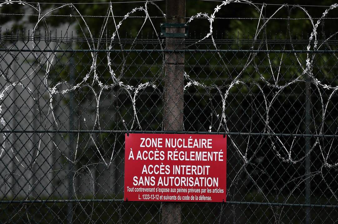 Prancūzijoje skelbia streiką ir atominių elektrinių darbuotojai